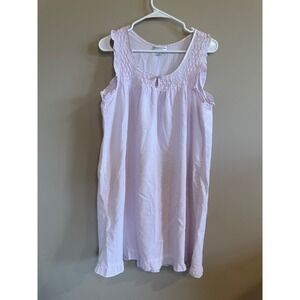 Miss Elaine Lavender Seersucker Nightgown Ruffle Trim Sweetheart Neck Size M